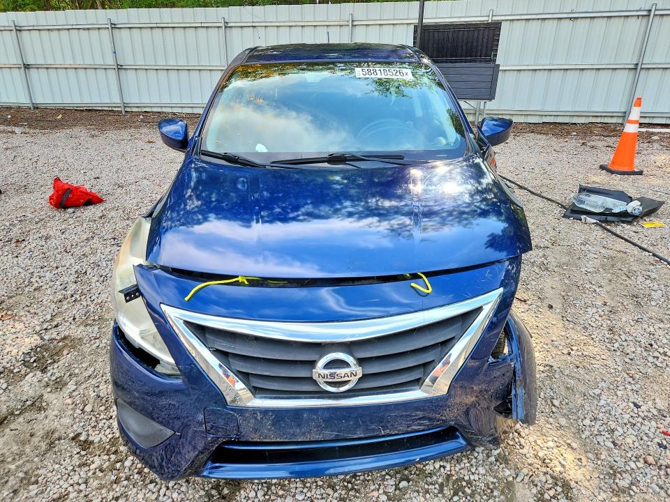 58818526 :رقم المزاد ، 3N1CN7AP1KL841398 vin ، 2019 Nissan Versa مزاد بيع