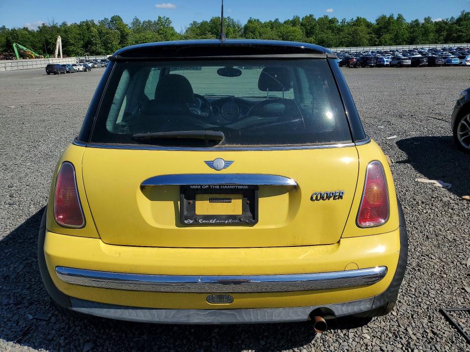 2004 Mini Cooper მანქანა იყიდება აუქციონზე, vin: WMWRC33424TJ59649, აუქციონის ნომერი: 56468416