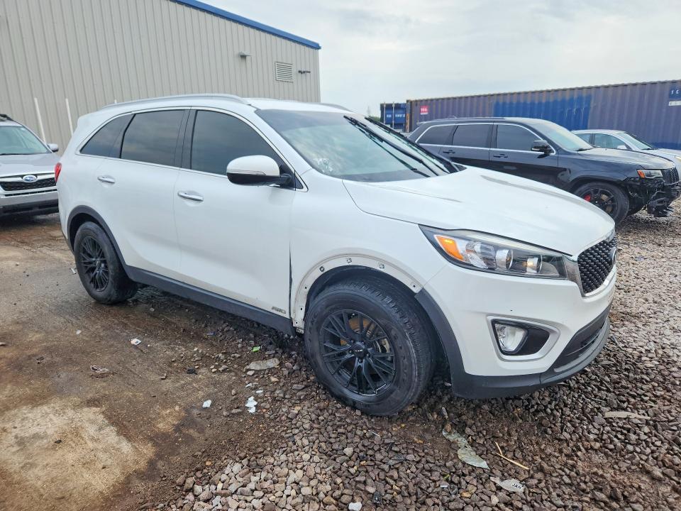 56044666 :رقم المزاد ، 5XYPGDA33HG231295 vin ، 2017 Kia Sorento مزاد بيع