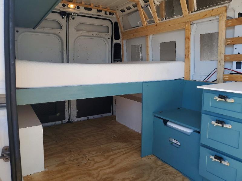 58621346 :رقم المزاد ، 3C6TRVDG5JE148894 vin ، 2018 Ram Promaster 2500 مزاد بيع