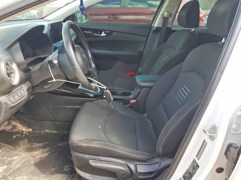 56321166 :رقم المزاد ، 3KPF54ADXME400472 vin ، 2021 Kia Forte مزاد بيع