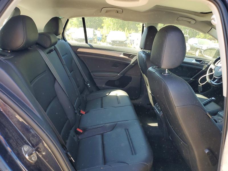 56037666 :رقم المزاد ، 3VW217AU4HM009371 vin ، 2017 Volkswagen Golf مزاد بيع