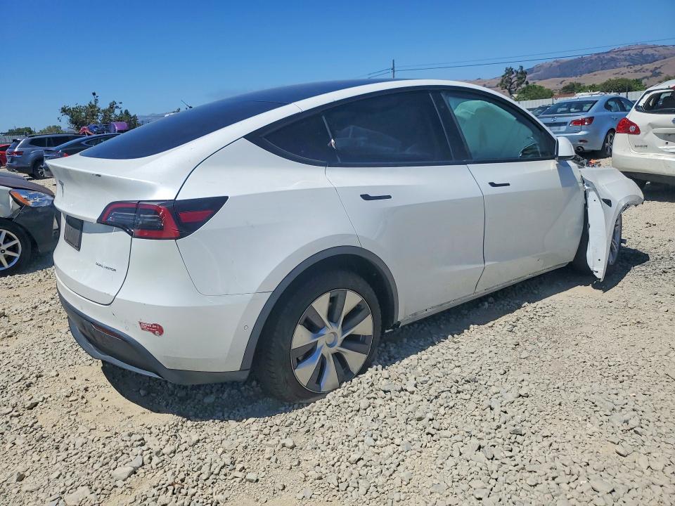 57074636 :رقم المزاد ، 5YJYGDEE1MF263146 vin ، 2021 Tesla Model Y مزاد بيع