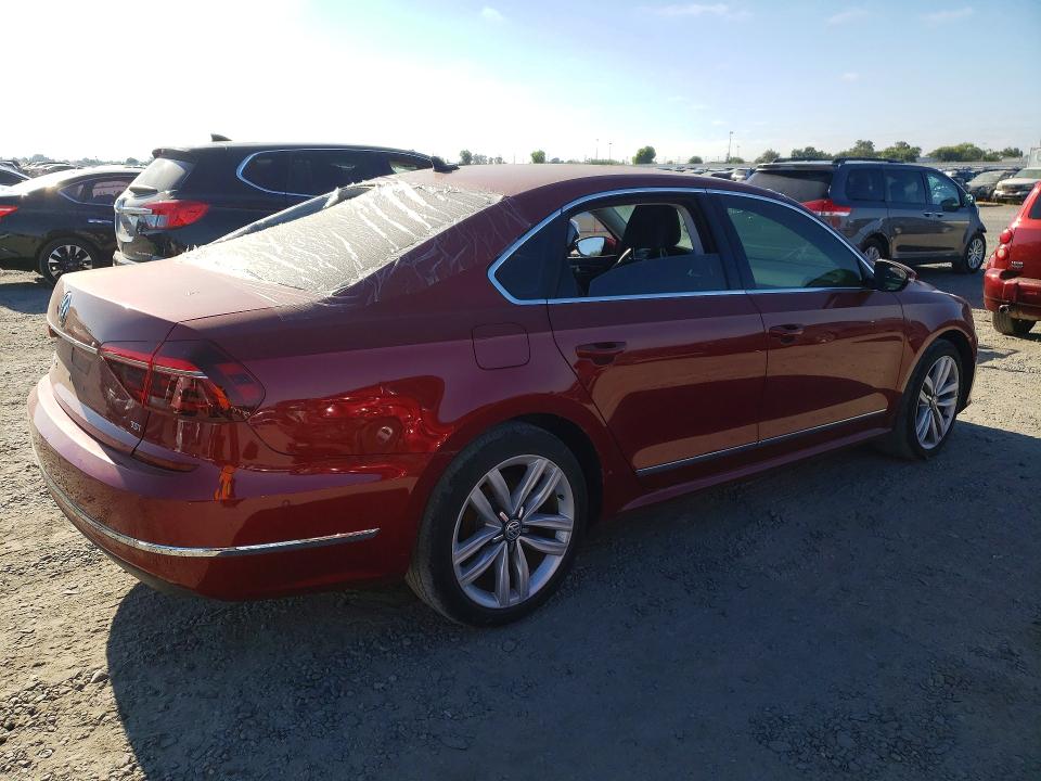 2017 Volkswagen Passat მანქანა იყიდება აუქციონზე, vin: 1VWCT7A36HC064265, აუქციონის ნომერი: 58992786