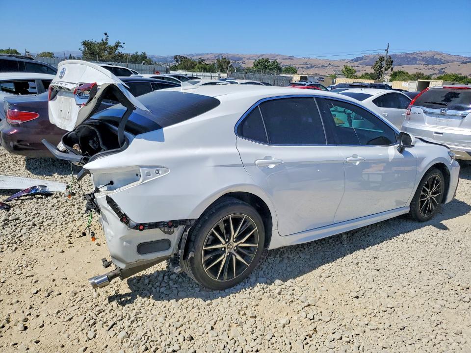 58471226 :رقم المزاد ، 4T1G11AK2RU849145 vin ، 2024 Toyota Camry مزاد بيع