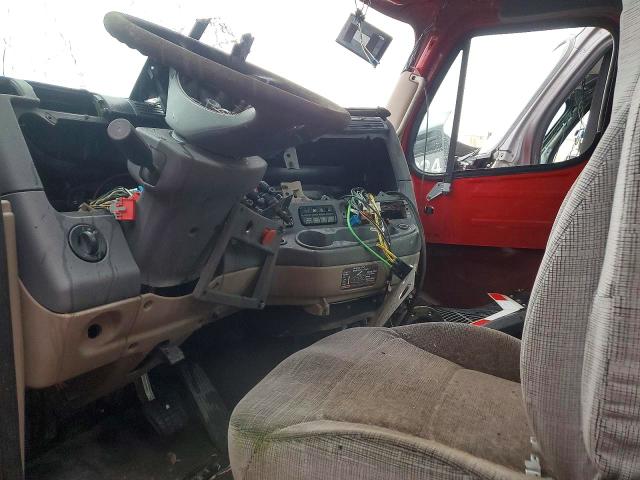 Продаж на аукціоні авто 2015 Freightliner Cascadia 125, vin: 3AKJGEDV6FSGJ6926, номер лоту: 56161176