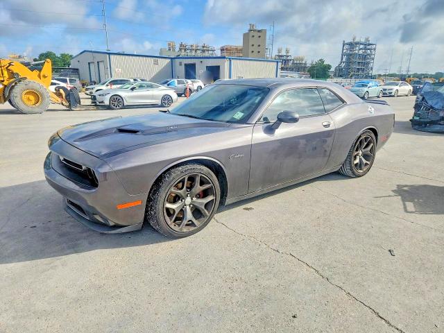 58529356 :رقم المزاد ، 2C3CDZBT0FH500505 vin ، 2015 Dodge Challenger مزاد بيع