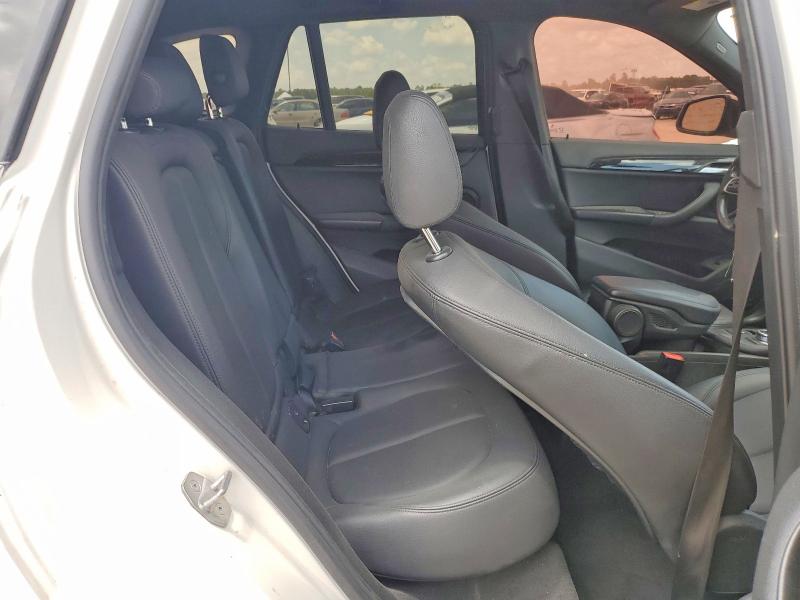 55707706 :رقم المزاد ، WBXHT3C37J3H33086 vin ، 2018 Bmw X1 مزاد بيع