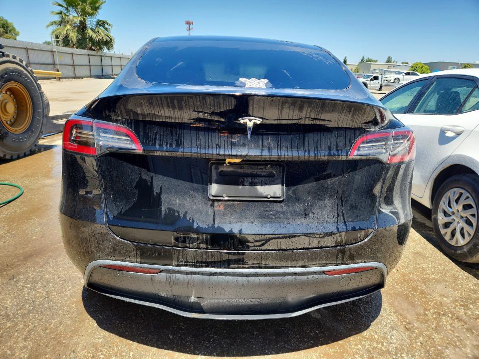 Продажа на аукционе авто 2021 Tesla Model Y, vin: 5YJYGDED9MF162993, номер лота: 56089426