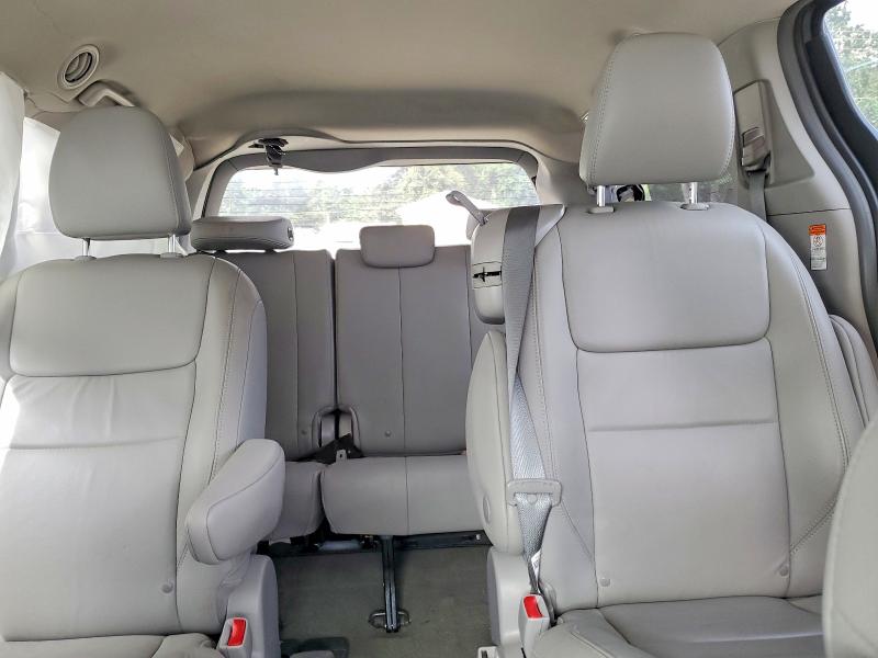 2018 Toyota Sienna მანქანა იყიდება აუქციონზე, vin: 5TDYZ3DC8JS933478, აუქციონის ნომერი: 55656806
