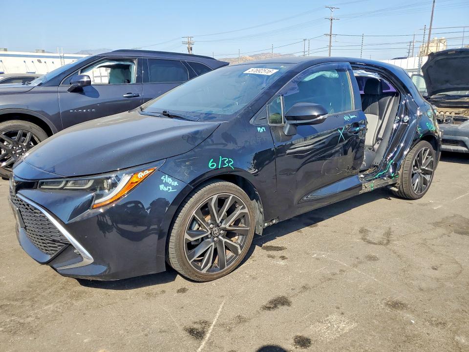 Продажа на аукционе авто 2019 Toyota Corolla Hatchback, vin: JTNK4RBE3K3015325, номер лота: 57692516