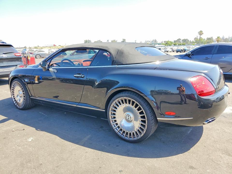56547876 :رقم المزاد ، SCBDR33W97C047077 vin ، 2007 Bentley Continental مزاد بيع