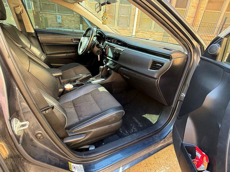 58145386 :رقم المزاد ، 2T1BURHE3FC415667 vin ، 2015 Toyota Corolla مزاد بيع