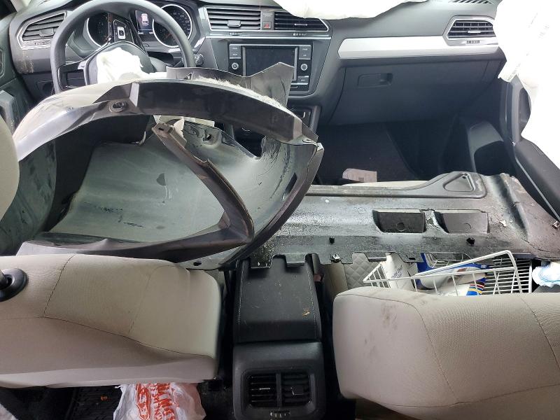 Продажа на аукционе авто 2020 Volkswagen Tiguan, vin: 3VV1B7AX5LM140471, номер лота: 56687736