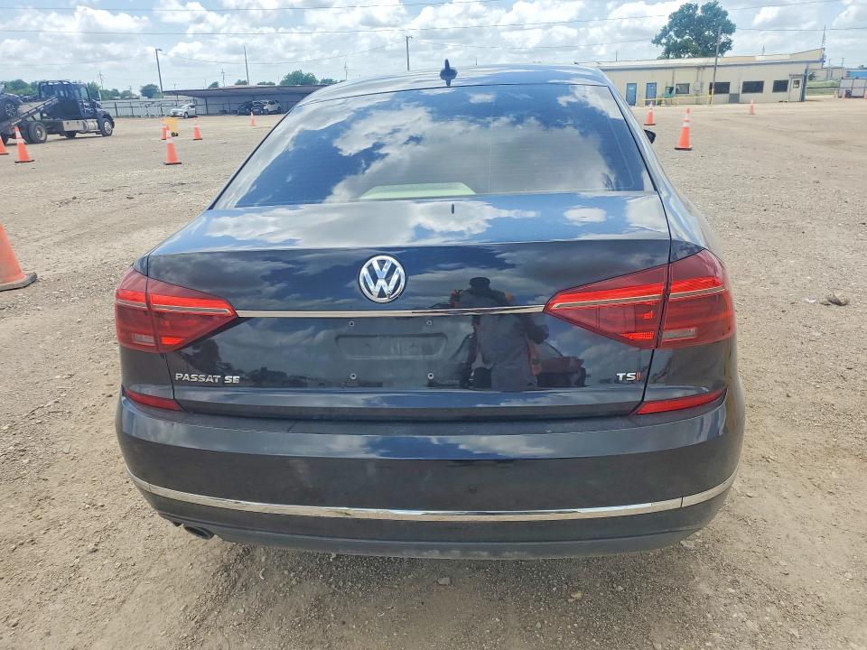 2017 Volkswagen Passat მანქანა იყიდება აუქციონზე, vin: 1VWBT7A35HC036307, აუქციონის ნომერი: 56534376