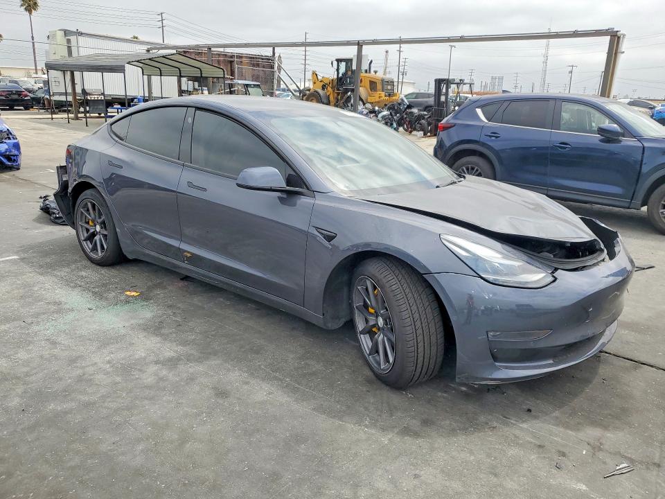 57950456 :رقم المزاد ، 5YJ3E1EB9NF360410 vin ، 2022 Tesla Model 3 مزاد بيع
