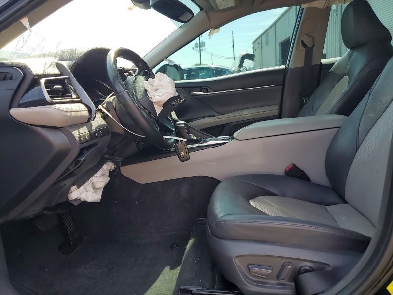 55706396 :رقم المزاد ، 4T1F11AK5LU379471 vin ، 2020 Toyota Camry مزاد بيع