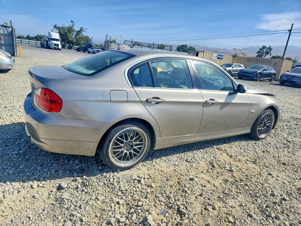2007 Bmw 335 მანქანა იყიდება აუქციონზე, vin: WBAVD53517A007040, აუქციონის ნომერი: 56538346