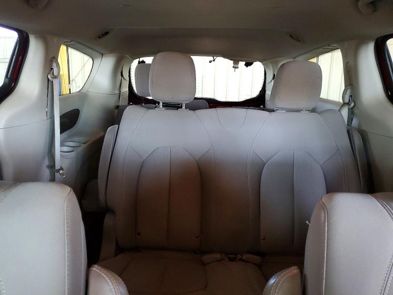 58333746 :رقم المزاد ، 2C4RC1AG4JR101663 vin ، 2018 Chrysler Pacifica مزاد بيع