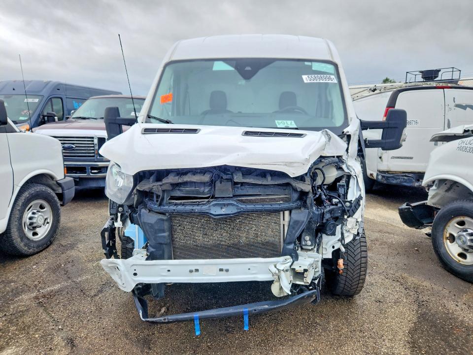 55898996 :رقم المزاد ، 1FTBR1C80PKC12319 vin ، 2023 Ford Transit مزاد بيع