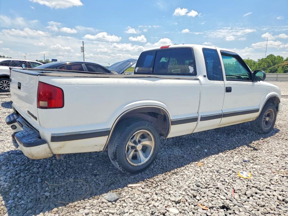 55748066 :رقم المزاد ، 1GCCS19X5W8161645 vin ، 1998 Chevrolet S Truck مزاد بيع