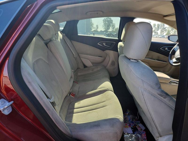 56185256 :رقم المزاد ، 1C3CCCAB5FN542684 vin ، 2015 Chrysler 200 مزاد بيع