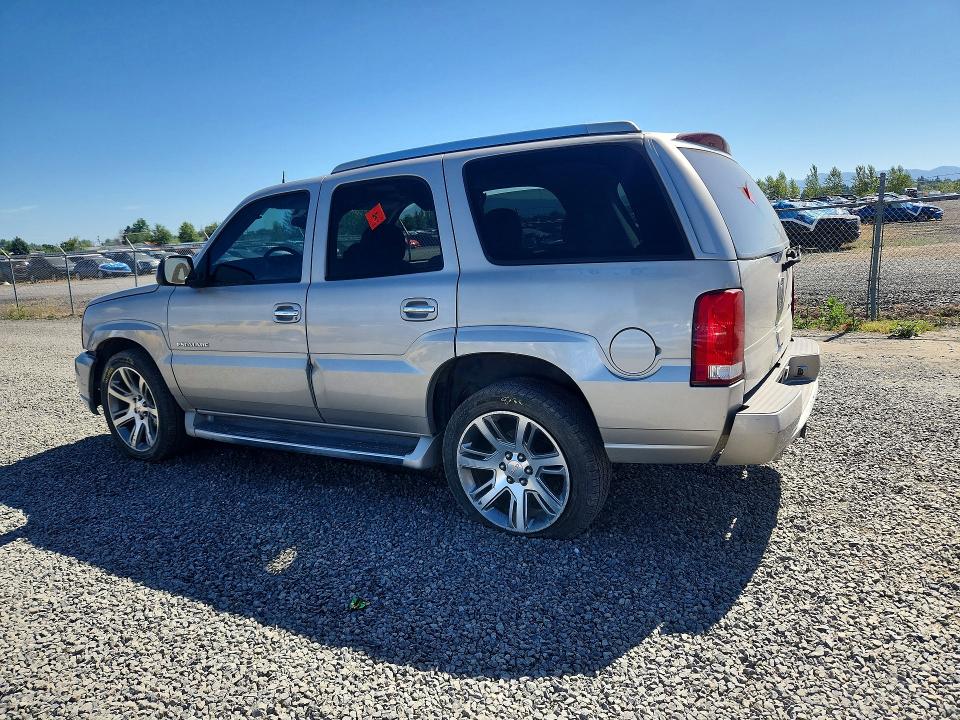 2004 Cadillac Escalade მანქანა იყიდება აუქციონზე, vin: 1GYEK63N64R228347, აუქციონის ნომერი: 57839846