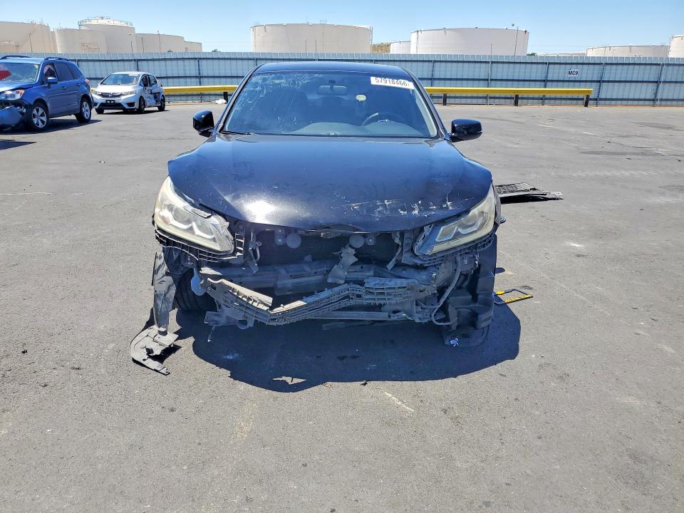 2016 Honda Accord მანქანა იყიდება აუქციონზე, vin: 1HGCR2F76GA042004, აუქციონის ნომერი: 57918466