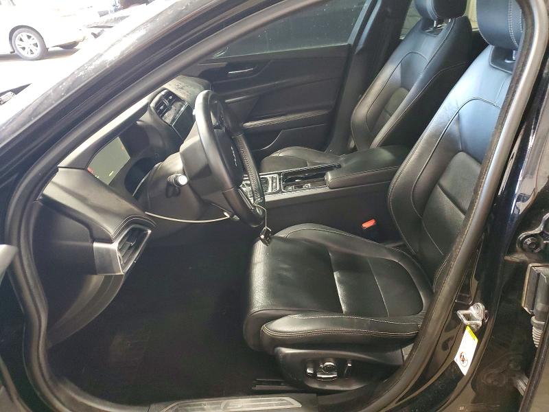 Продаж на аукціоні авто 2019 Jaguar Xe, vin: SAJAG4FVXKCP48901, номер лоту: 58120866