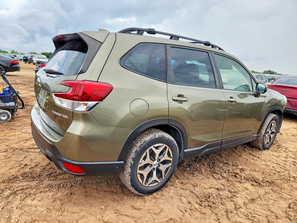 Продажа на аукционе авто 2023 Subaru Forester, vin: JF2SKADC3PH411340, номер лота: 57641346