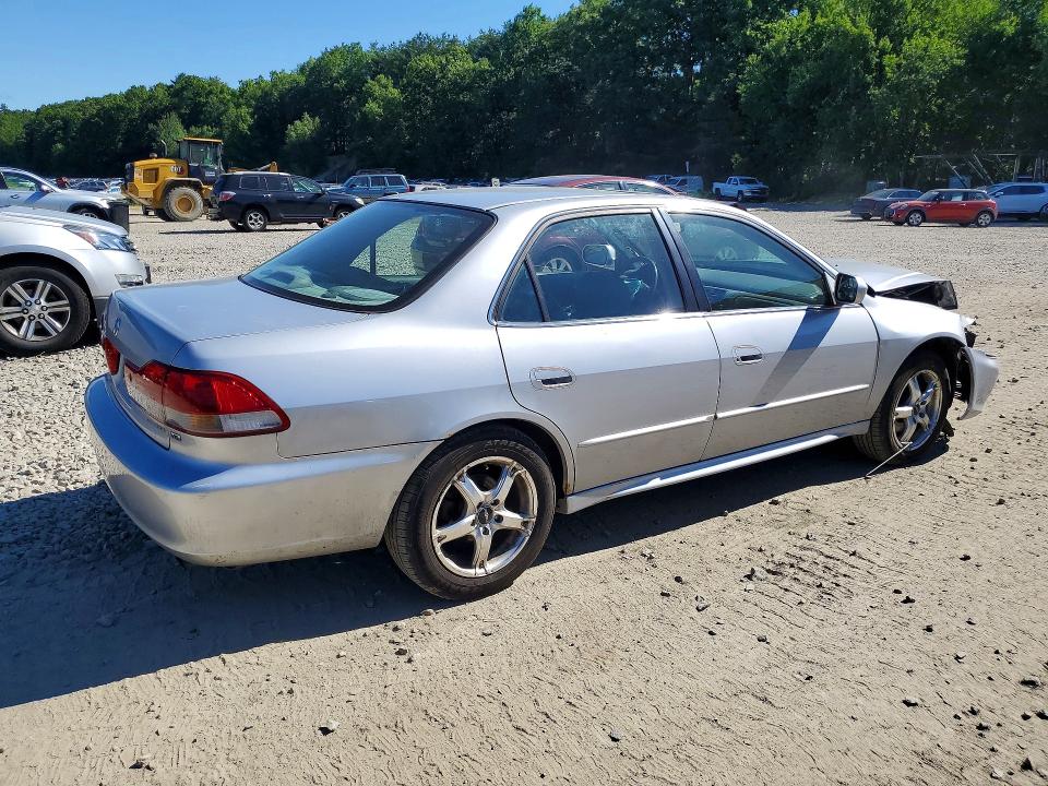 57318536 :رقم المزاد ، 1HGCG16532A002499 vin ، 2002 Honda Accord مزاد بيع