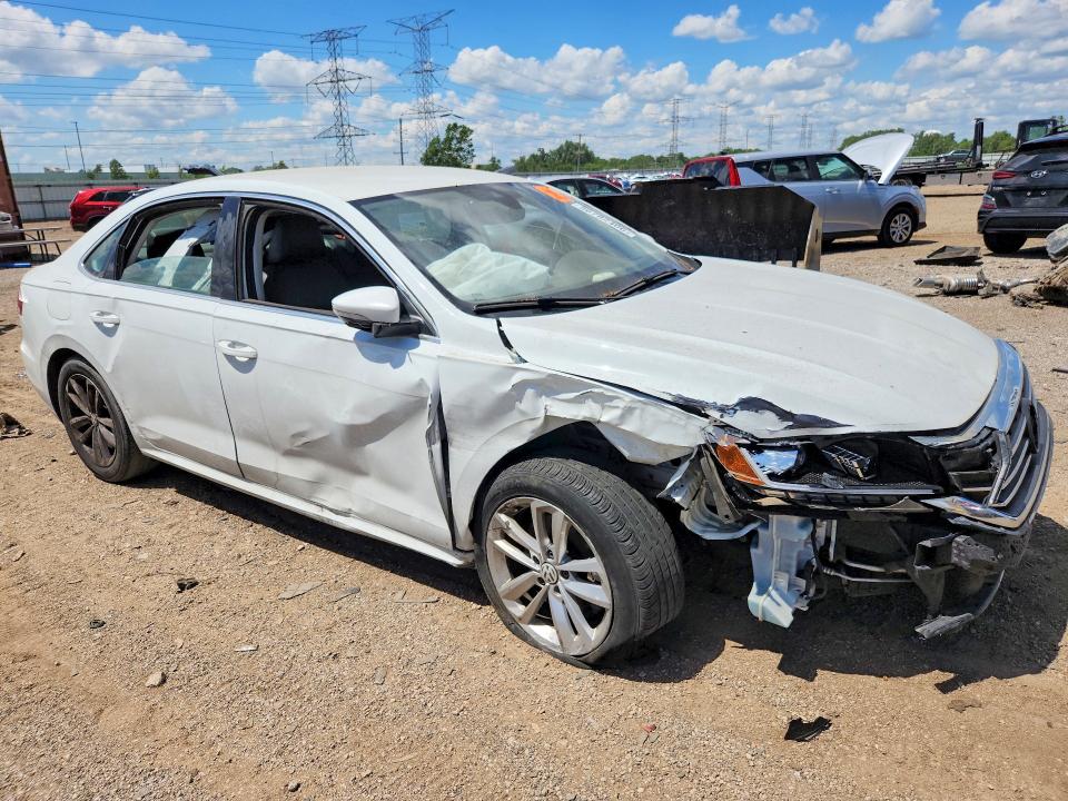 2020 Volkswagen Passat მანქანა იყიდება აუქციონზე, vin: 1VWSA7A30LC008543, აუქციონის ნომერი: 56782406