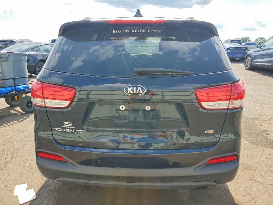 57354646 :رقم المزاد ، 5XYPG4A36HG317071 vin ، 2017 Kia Sorento مزاد بيع