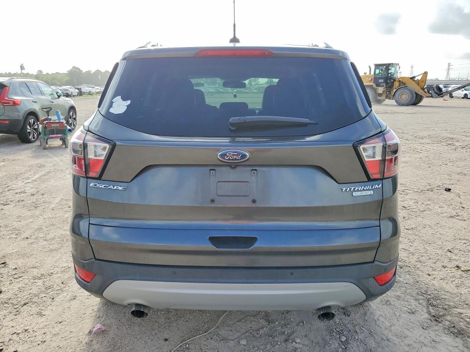 Продажа на аукционе авто 2017 Ford Escape, vin: 1FMCU0JD1HUC33954, номер лота: 58303166