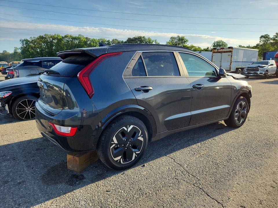 57227936 :رقم المزاد ، KNDCR3L15R5110504 vin ، 2024 Kia Niro مزاد بيع