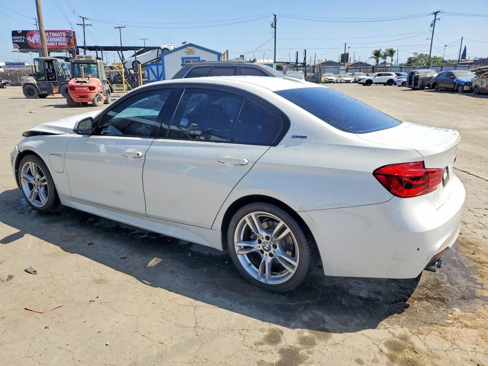 55808996 :رقم المزاد ، WBA8E1C56JA762677 vin ، 2018 Bmw 330e مزاد بيع