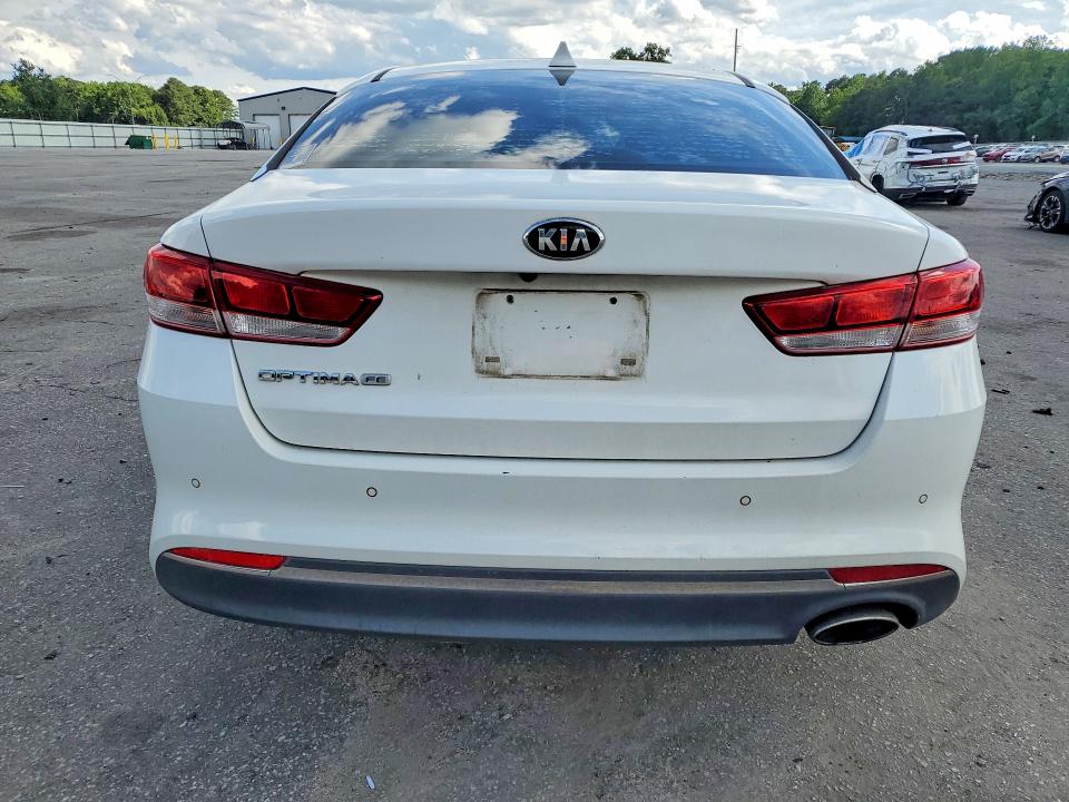 Продаж на аукціоні авто 2018 Kia Optima, vin: 5XXGT4L37JG209397, номер лоту: 57784586