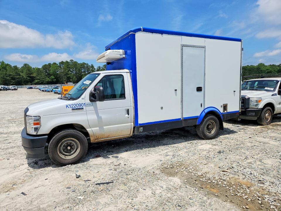 55637356 :رقم المزاد ، 1FDWE3FK3PDD08512 vin ، 2023 Ford E350 مزاد بيع