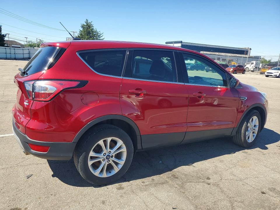 Продаж на аукціоні авто 2017 Ford Escape, vin: 1FMCU9GD0HUE45174, номер лоту: 55571726