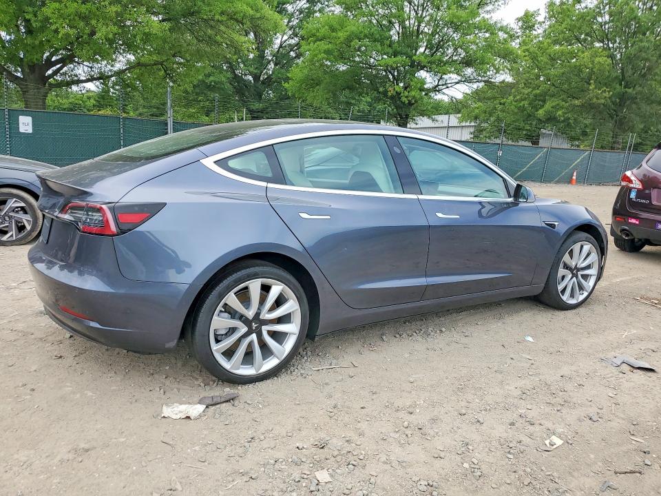 58085666 :رقم المزاد ، 5YJ3E1EA5KF407662 vin ، 2019 Tesla 3 مزاد بيع