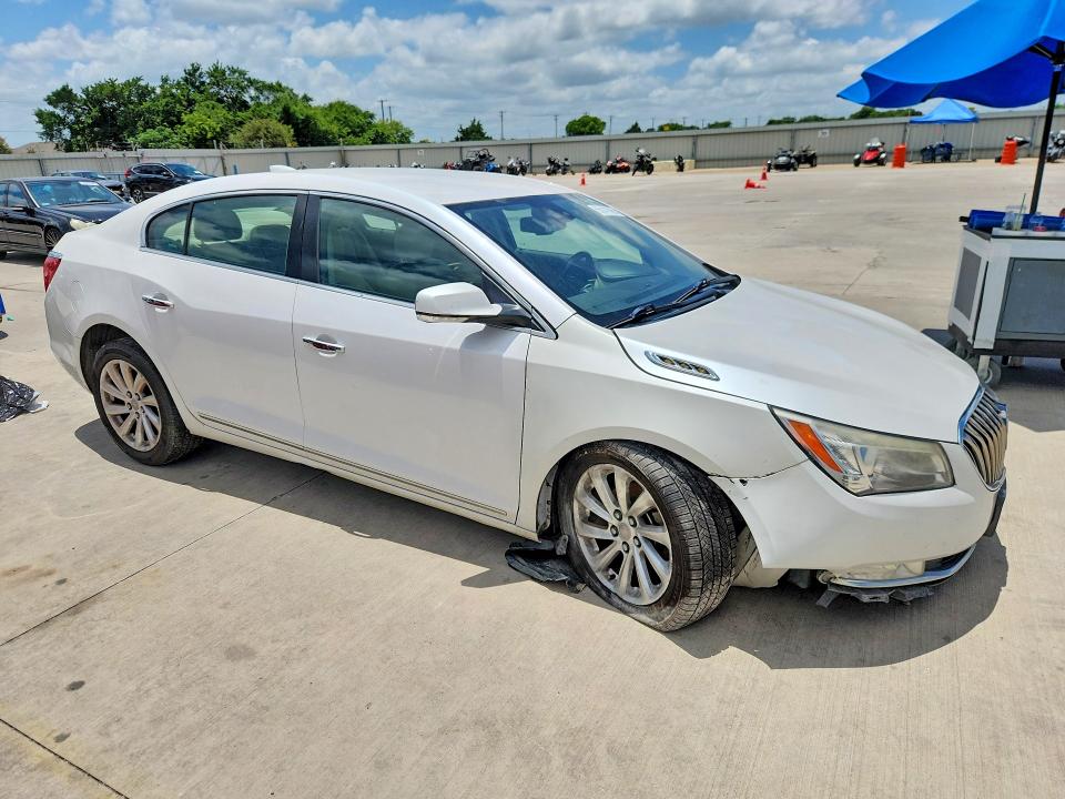 55147096 :رقم المزاد ، 1G4GB5G33FF328858 vin ، 2015 Buick Lacrosse مزاد بيع
