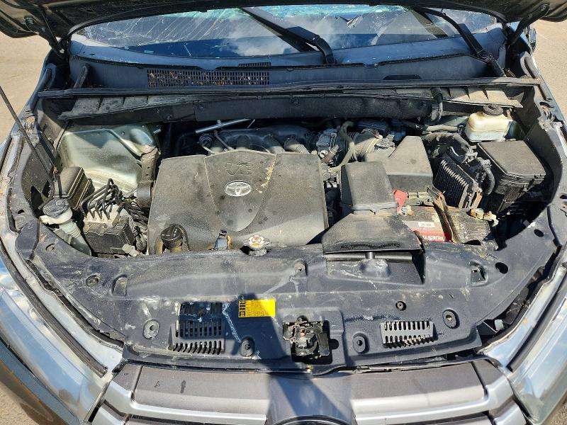 Продаж на аукціоні авто 2019 Toyota Highlander, vin: 5TDBZRFH6KS943400, номер лоту: 57709386