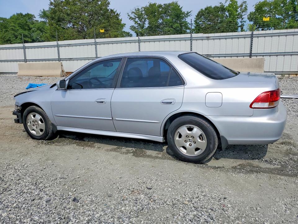 2002 Honda Accord მანქანა იყიდება აუქციონზე, vin: 1HGCG16562A027199, აუქციონის ნომერი: 58484596