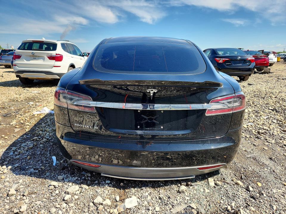 Продажа на аукционе авто 2013 Tesla Model S, vin: 5YJSA1BG5DFP03896, номер лота: 58914066