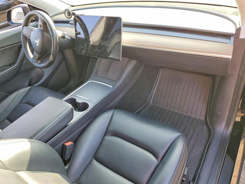 56279076 :رقم المزاد ، 5YJYGDEE5MF141485 vin ، 2021 Tesla Model Y مزاد بيع