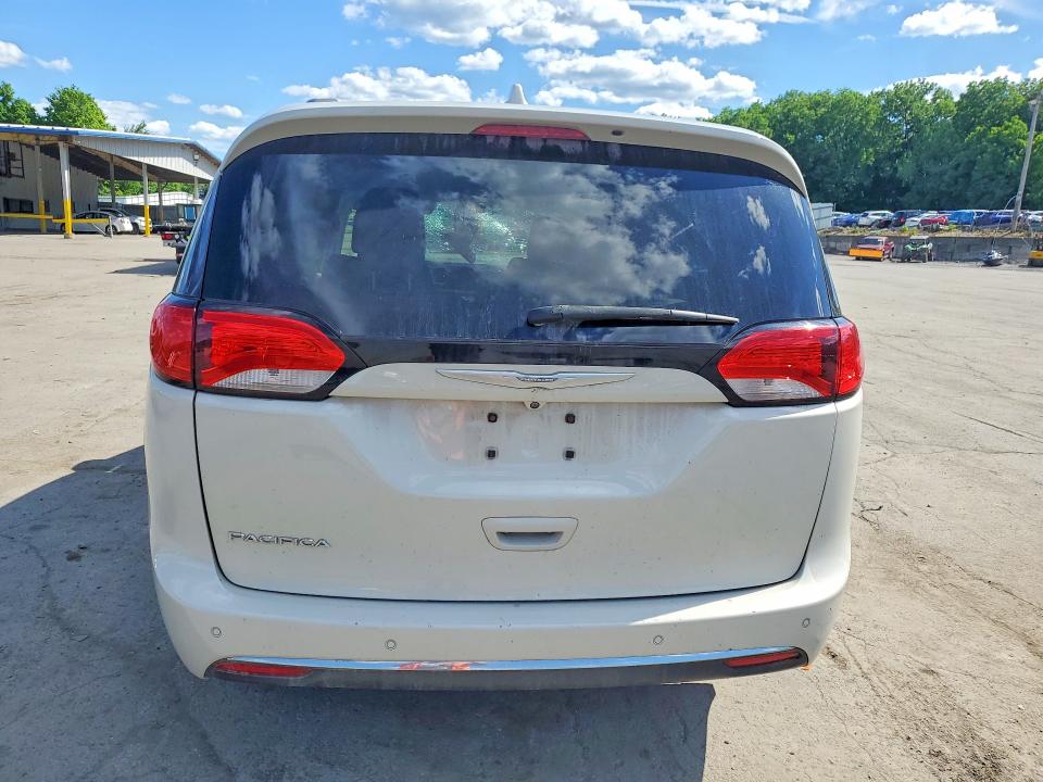 Продаж на аукціоні авто 2017 Chrysler Pacifica, vin: 2C4RC1BGXHR610651, номер лоту: 57331946