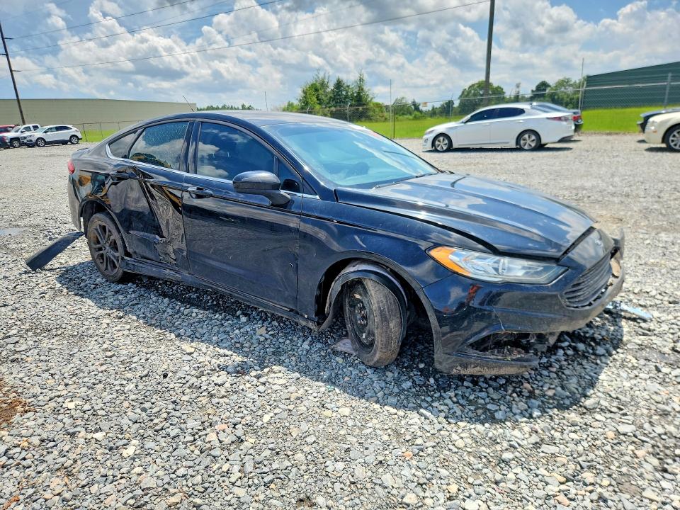 58682916 :رقم المزاد ، 3FA6P0H77JR179314 vin ، 2018 Ford Fusion مزاد بيع