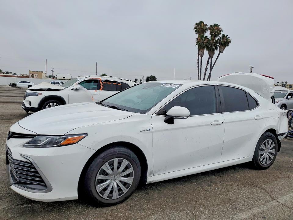 Продажа на аукционе авто 2021 Toyota Camry, vin: 4T1C31AK6MU564269, номер лота: 58077816