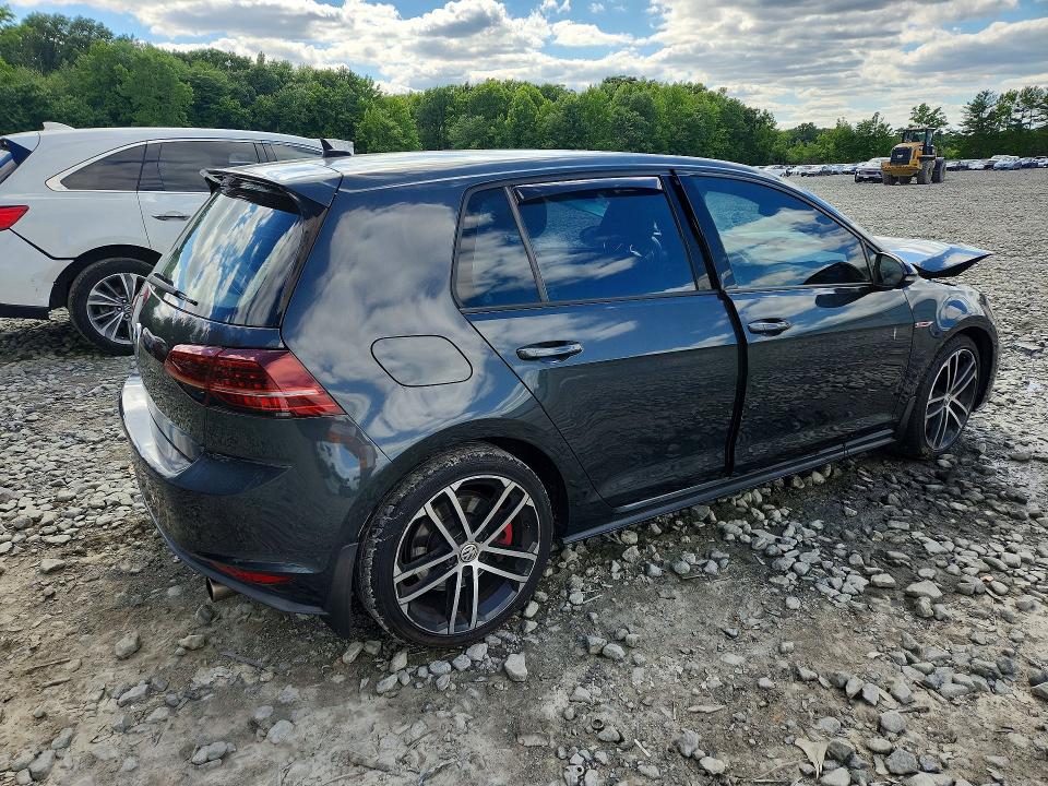 57194686 :رقم المزاد ، 3VW447AU8HM050506 vin ، 2017 Volkswagen Gti مزاد بيع