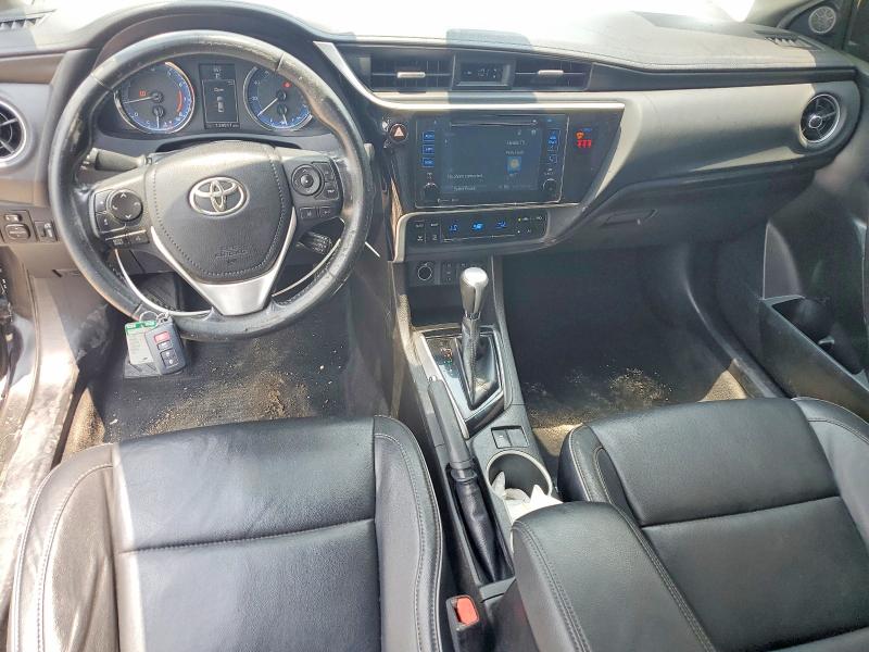 57887606 :رقم المزاد ، 5YFBURHE3JP840962 vin ، 2018 Toyota Corolla مزاد بيع